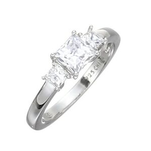 1 Ct Princess Cut 3-Stone Diamond Ring